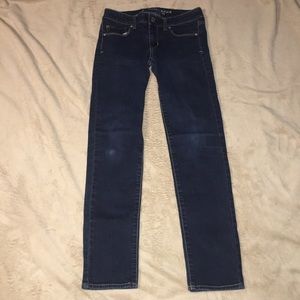 American Eagle Dark Wash Skinny Jeans!